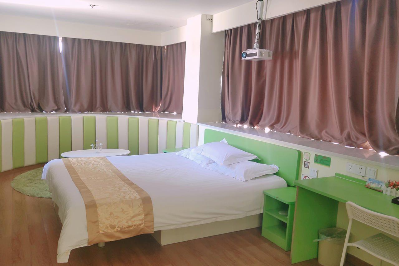 Hotel Hi 2*